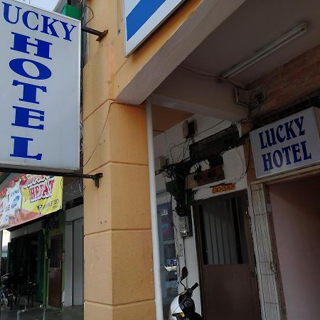 Lucky Budget Hotel @ Нилай Экстерьер фото